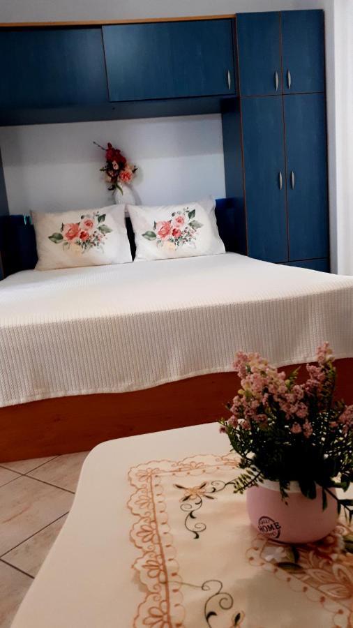 Apartmani Kalinic ビエラ エクステリア 写真