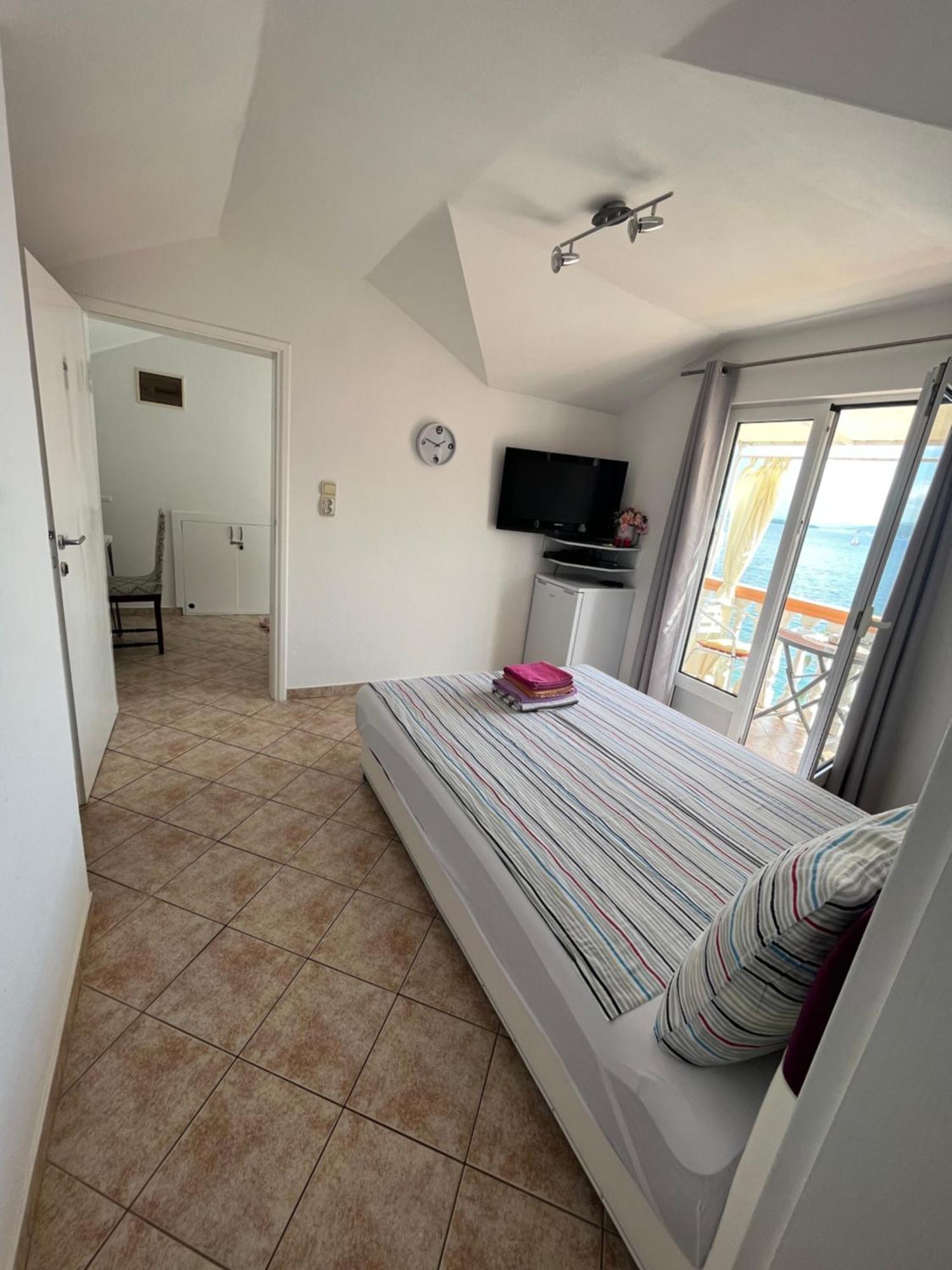 Apartmani Kalinic ビエラ エクステリア 写真
