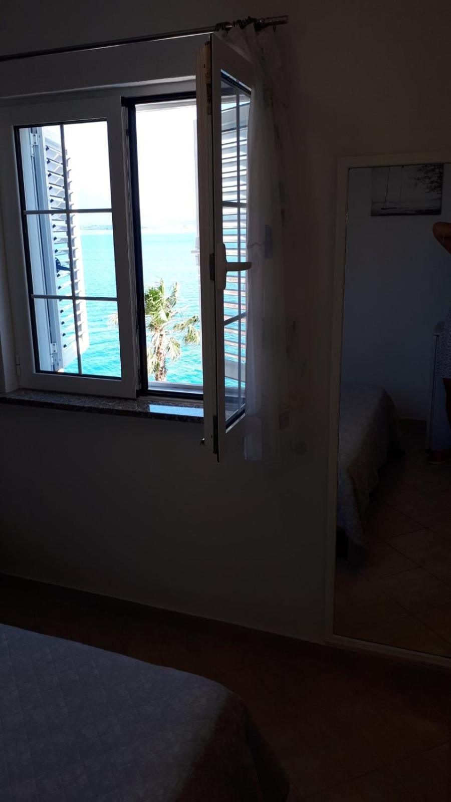 Apartmani Kalinic ビエラ 部屋 写真