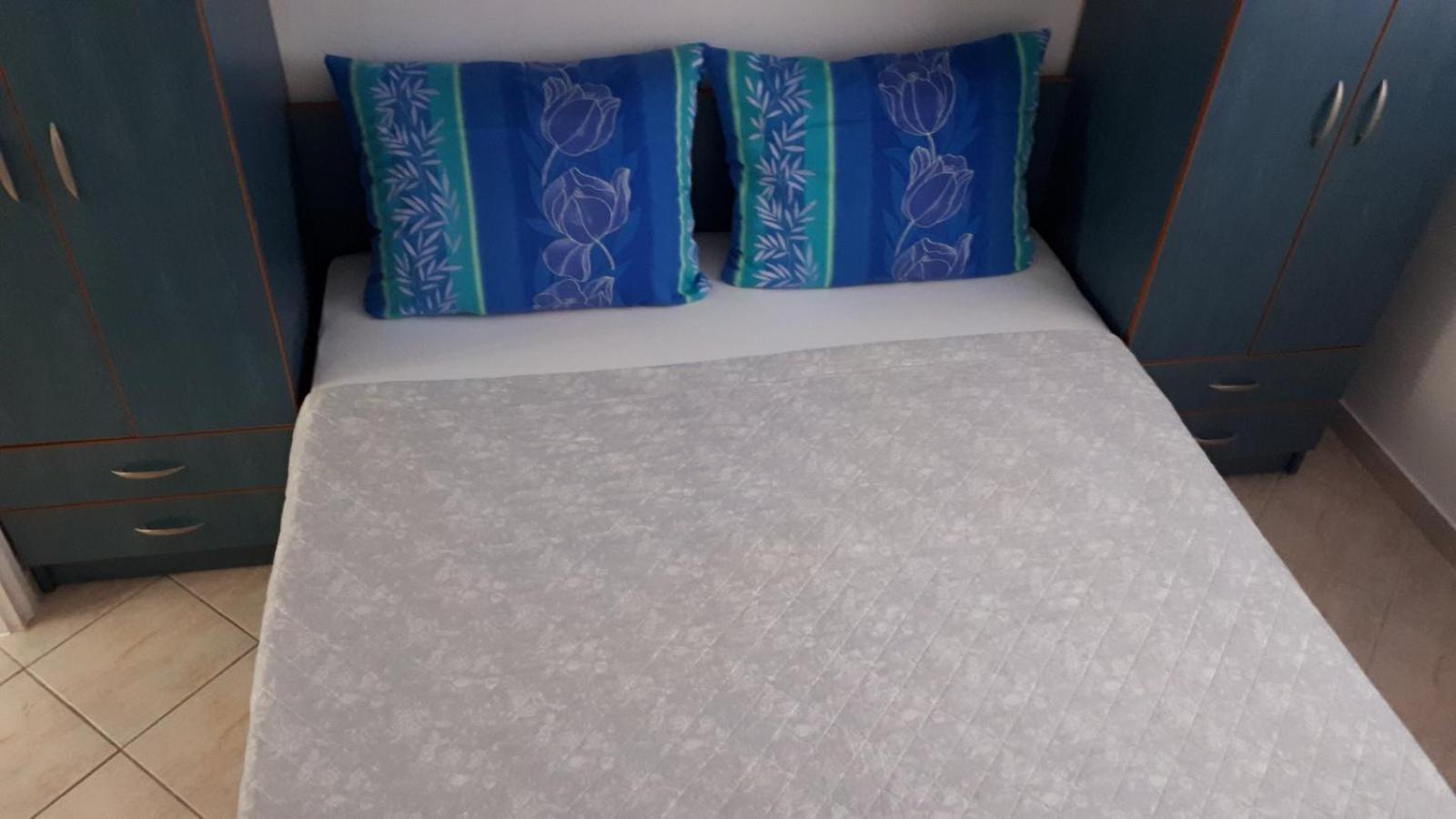 Apartmani Kalinic ビエラ 部屋 写真